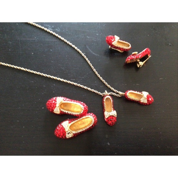 Cache Red Gold Ruby Shoe Necklace earring pin Set wizard of Oz - Picture 1 of 6